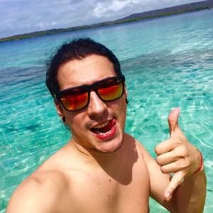 Meet your Posher, Eli