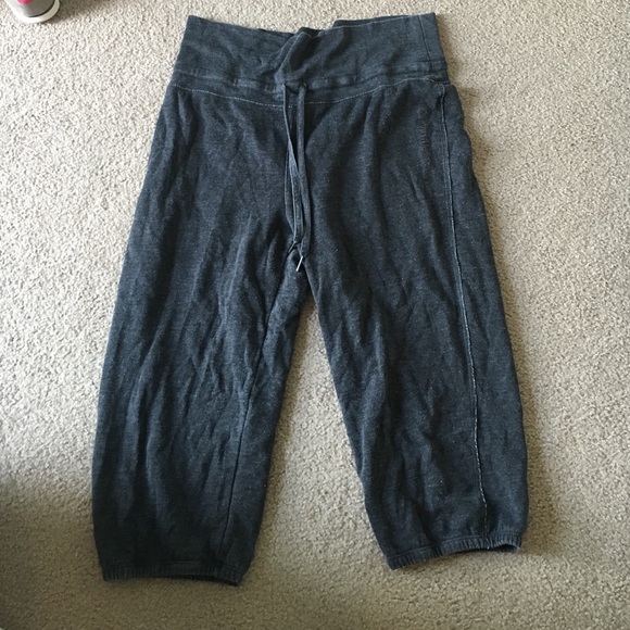 Calvin Klein jogging capris