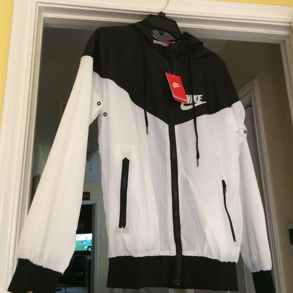 Nike windbreaker