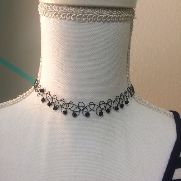 Choker Necklace, Bracelet & Ring - Picture 2 of 3