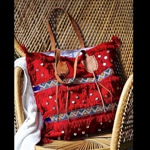 🛍Free People Fringed Tote🛍