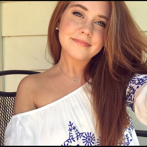 Meet your Posher, Dani - Picture 2 of 2