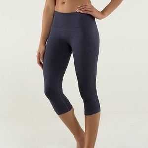 Lululemon In The Flow Crop II