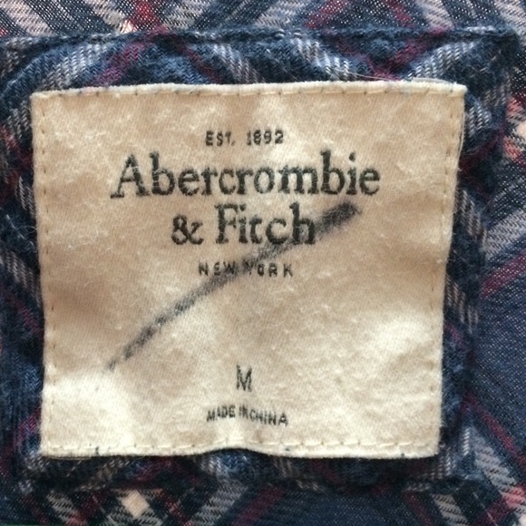 Button down - Picture 2 of 2