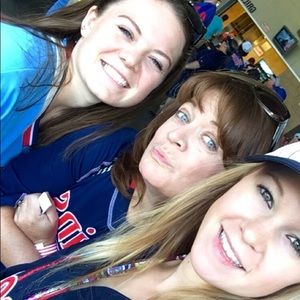 Meet your Posher, Sam