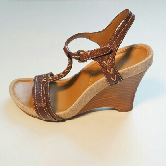 TAHARI Brown Leather & Suede Wooden Wedge Heels