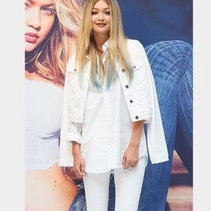 ❌ SOLD❌ American Eagle white denim jacket