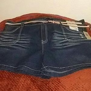 ??Torrid Sexy New Jean Shorts