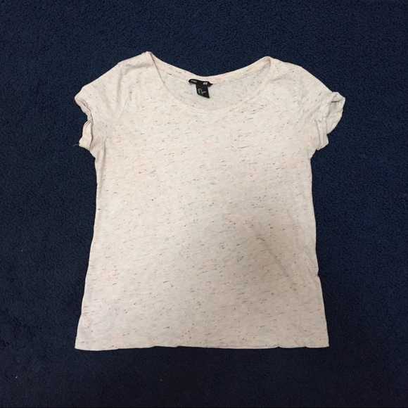 Basic H&M T-Shirt - Picture 2 of 4