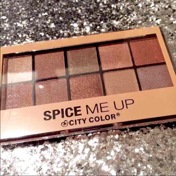 SPICE ME UP EYE SHADOW PALETTE