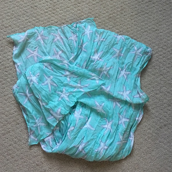 Beachy Scarf - Picture 2 of 2