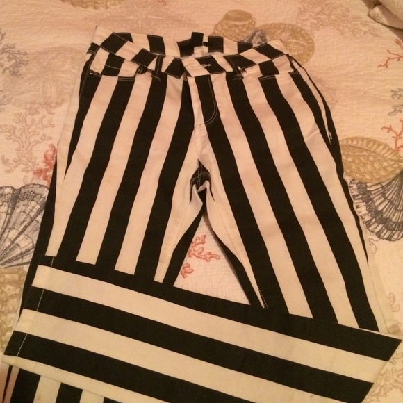 FOREVER 21 PANTS
