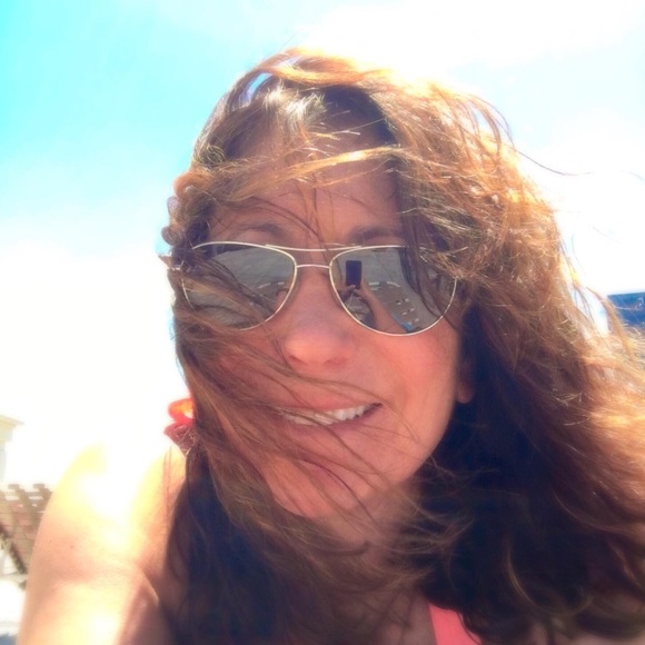 Meet your Posher, Sydney - Picture 2 of 2