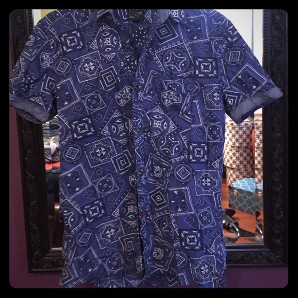 Unisex blue bandana print button down