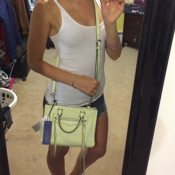 🌟BOGO Sale!! Rebecca Minkoff Micro Regan Satchel - Picture 4 of 4