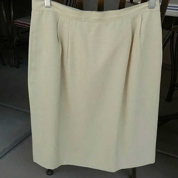 Jacqueline Ferrar Jacket and skirt combo - Picture 2 of 4