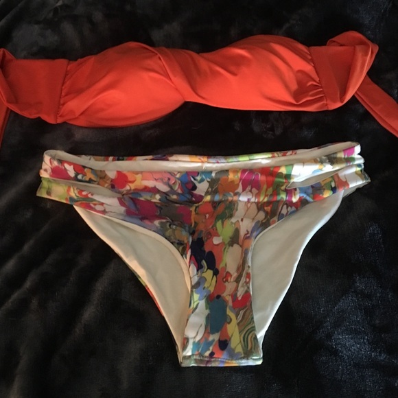 L space bikini set