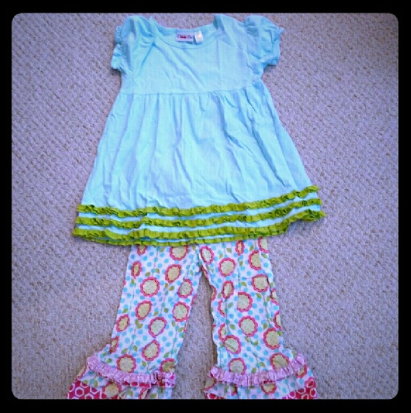 Little girls Capri pants set