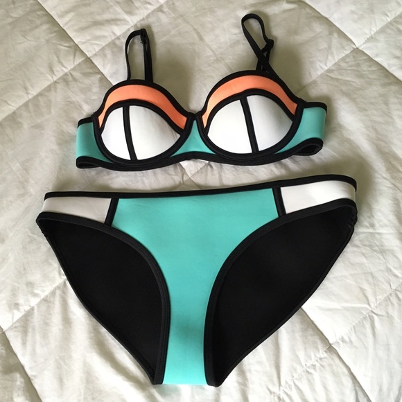 ❌SOLD❌ Triangl Poppy Summer Sorbet bikini
