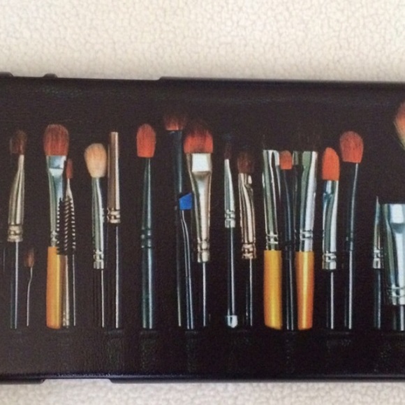 πΊLASTCHANCEπΊMakeup Brush IPhone 6 Plus Case - Picture 4 of 4