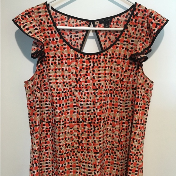 SOLD 🛑 Ann Taylor Cap Sleeve Top Blouse Sz 8
