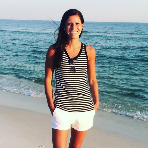 Meet your Posher, Elizabeth