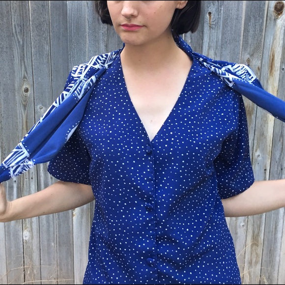 Sashed Retro Blouse - Picture 3 of 4