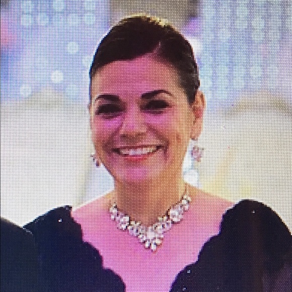 Meet your Posher, Nancy - Picture 2 of 2