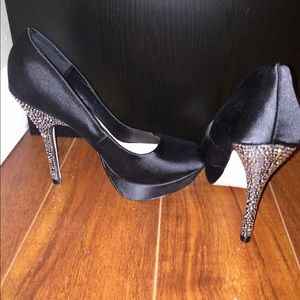 Steve Madden rhinestone size 9 heels