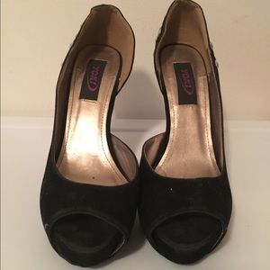 Black "Yoki" Studded Heels ❤️ (Final Mark Down)