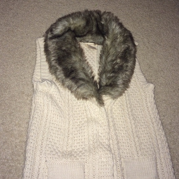 Sweater Vest