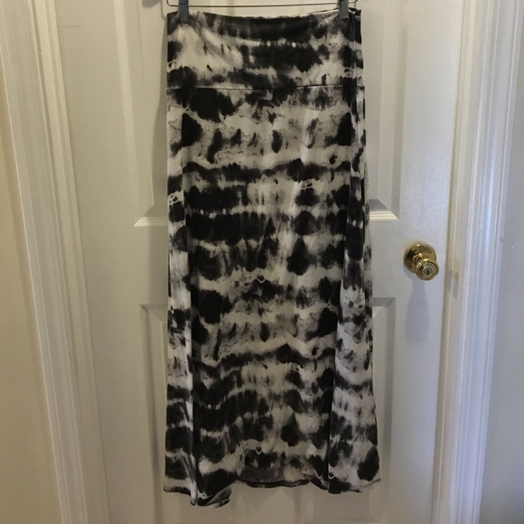 Mossimo Co Black And White Tie Dye Maxi Skirt