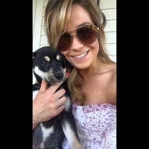 Meet your Posher, Rachel