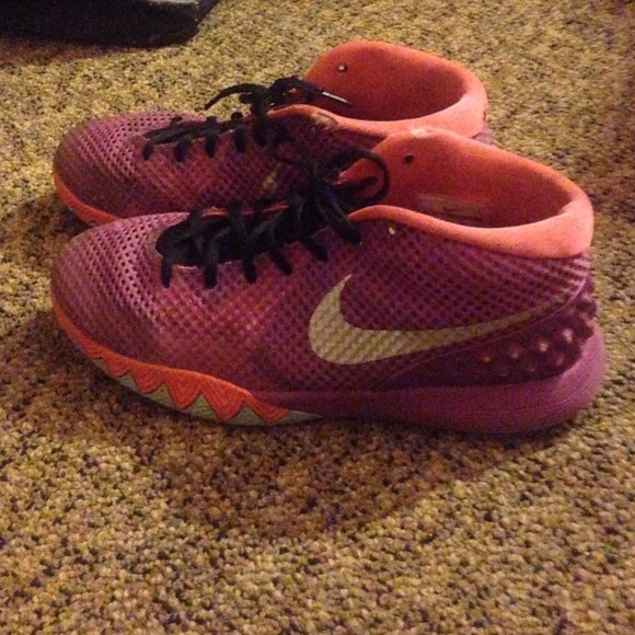 Kyries size 7
