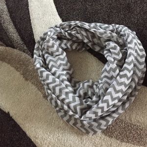 Infinity scarf