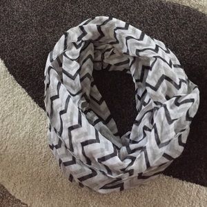 Infinity scarf