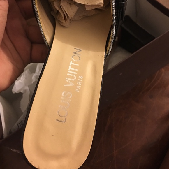 Shoes - Picture 3 of 4