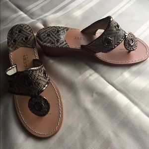 New Jack Rogers metallic gold sandals size 6