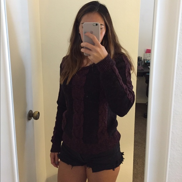 Kendall and kylie sweater