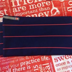 Lulu lemon Vinyasa scarf