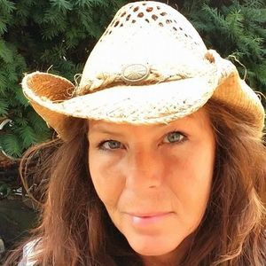 Meet your Posher, Misty