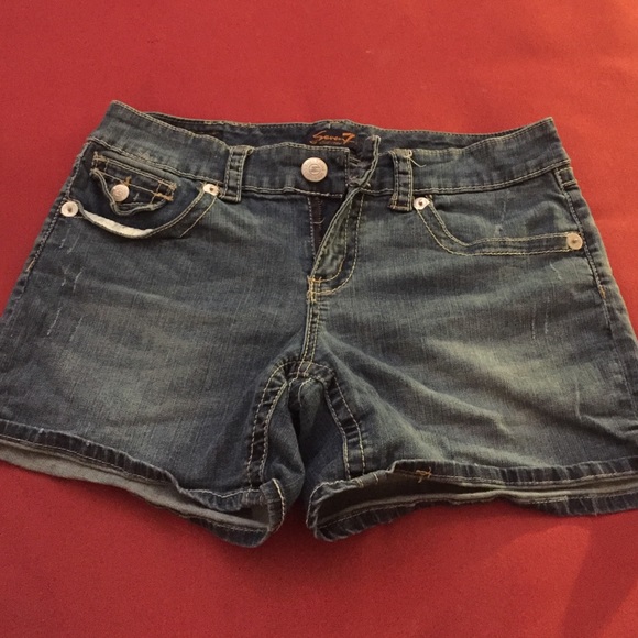 NWOT Jean shorts!! Seven brand