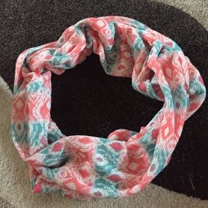 Infinity scarf