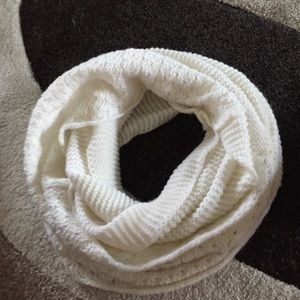 Infinity scarf