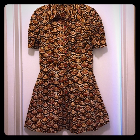 Vintage Short sleeved Button Up Dress