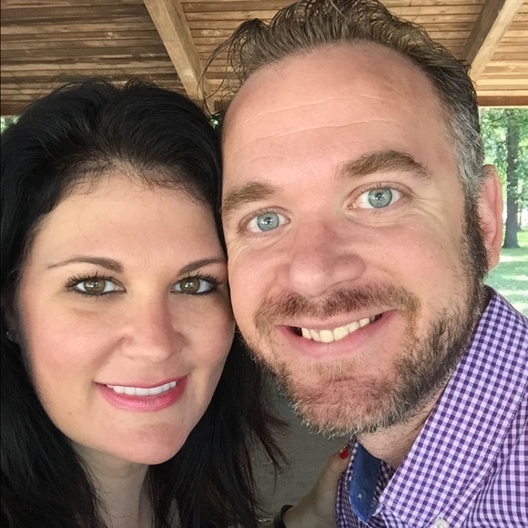 💕Hello I'm Beka. 🤩Posh Ambassador and fast shipper. 5 star ratings ⭐️ - Picture 2 of 4