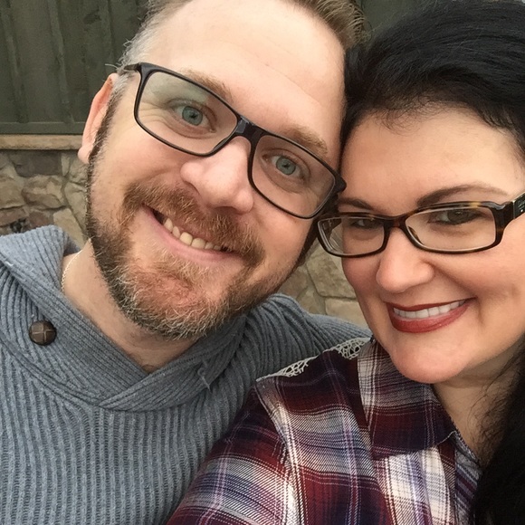 💕Hello I'm Beka. 🤩Posh Ambassador and fast shipper. 5 star ratings ⭐️ - Picture 3 of 4