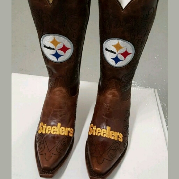 PLEASE HELP ME FIND THESE STEELER BOOTS 5 or 5.5