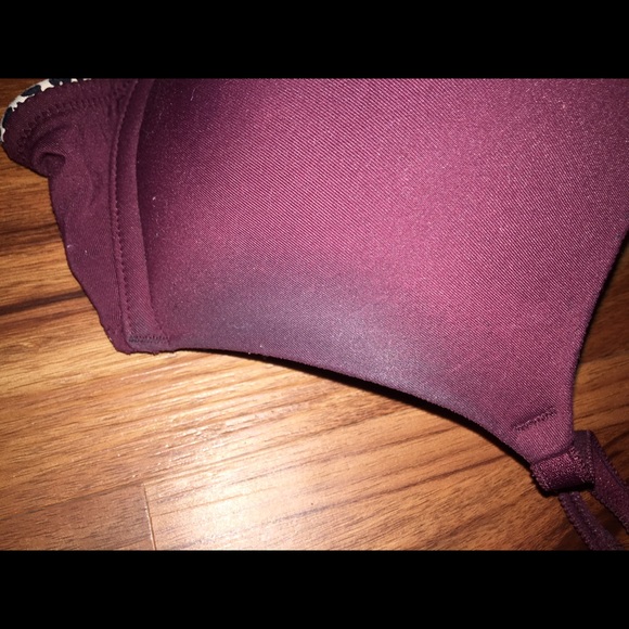 SOLD💥💥2 PINK Victoria's Secret Bras! - Picture 4 of 4