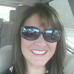 Meet your Posher, Leann